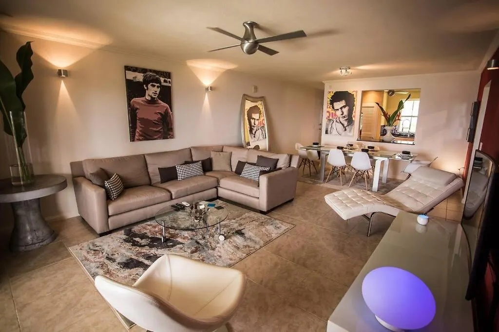 Designer Penthouse - Stunning Property With Amazing Views Saint James