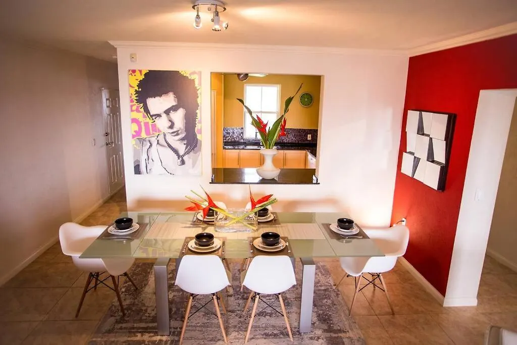 Designer Penthouse - Stunning Property With Amazing Views Saint James Apartment